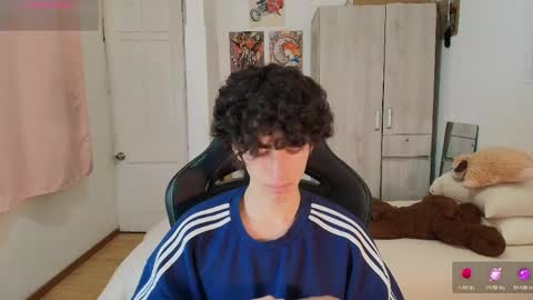 lucas_xo online show from April 20, 2026, 12:46 am