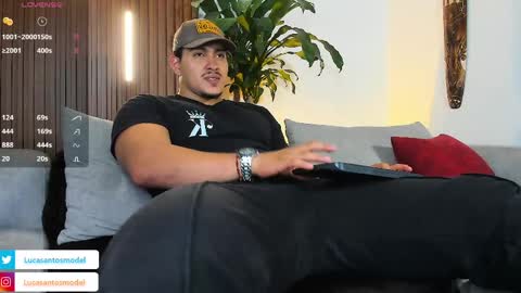 Snapshot of lucasanto_ chatting on May 13, 2026, 4:10 am LUCA SANTOS online show from May 13, 2026, 4:10 am