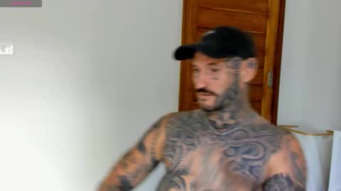 lucasexclusive online show from October 13, 2025, 8:47 am