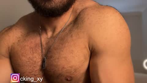 lucasfit24 online show from October 3, 2025, 2:58 pm