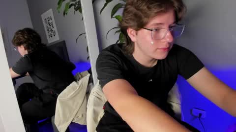 Snapshot of lucass_morales chatting on May 20, 2026, 2:45 pm Lucas Morales online show from May 20, 2026, 2:45 pm