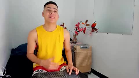 Snapshot of lucastorrez01 chatting on January 7, 2026, 12:35 am LUCAS TORREZ online show from January 7, 2026, 12:35 am