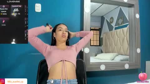 MIA HOT online show from October 18, 2025, 12:17 pm