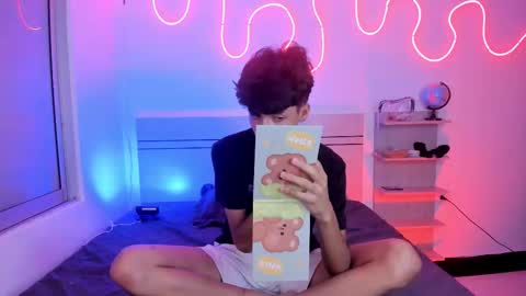 Luccas Ferreira online show from November 1, 2025, 7:16 pm