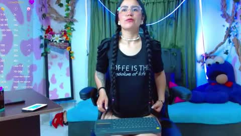 lucessita online show from October 10, 2025, 2:10 am