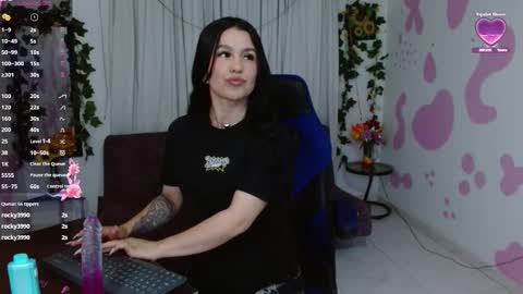 lucessita online show from November 5, 2025, 2:44 am