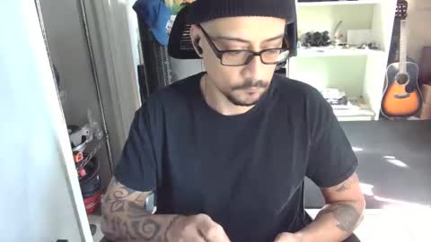 Luchi Luchano online show from November 25, 2025, 8:53 pm