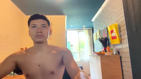 Snapshot of luchosaando chatting on January 8, 2025, 4:54 pm Felipe online show from January 8, 2025, 4:54 pm