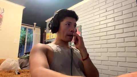 Snapshot of luchosaando chatting on February 2, 2025, 11:53 pm Felipe online show from February 2, 2025, 11:53 pm