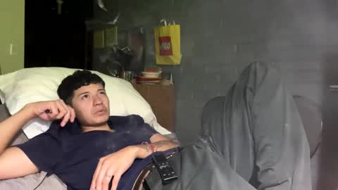 Snapshot of luchosaando chatting on February 12, 2025, 12:27 am Felipe online show from February 12, 2025, 12:27 am