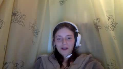 Luci Layne online show from March 8, 2026, 11:58 am