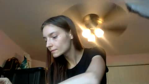 Luci Layne online show from June 22, 2026, 12:35 pm