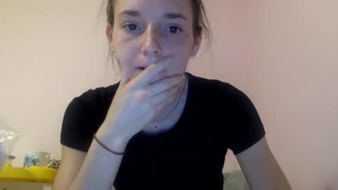 Luci Layne online show from July 28, 2026, 11:17 am