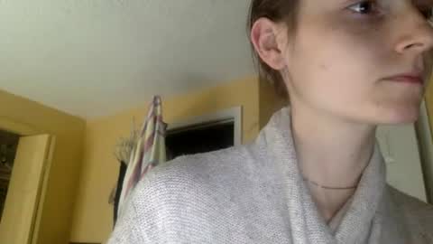 Luci Layne online show from July 28, 2026, 3:21 pm