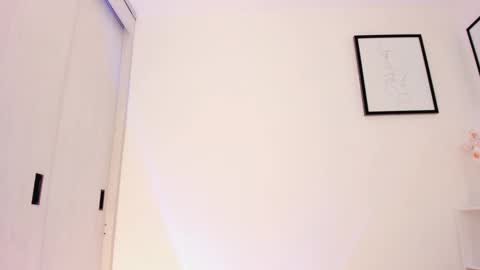 Snapshot of lucia_lee_ chatting on September 18, 2025, 9:39 pm Lucia online show from September 18, 2025, 9:39 pm