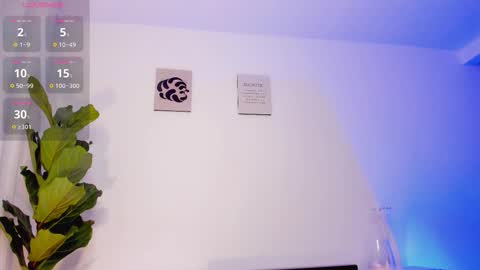 Snapshot of lucia_lee_ chatting on October 18, 2025, 7:14 pm Lucia online show from October 18, 2025, 7:14 pm