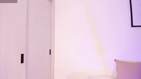 Snapshot of lucia_lee_ chatting on November 25, 2025, 11:38 pm Lucia online show from November 25, 2025, 11:38 pm