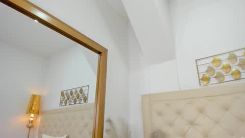 lucia_lorenz online show from February 2, 2026, 11:20 am