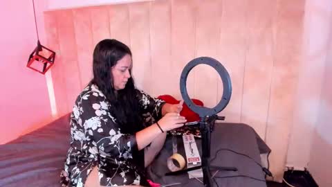 Lucia Vonne online show from September 18, 2025, 2:19 pm