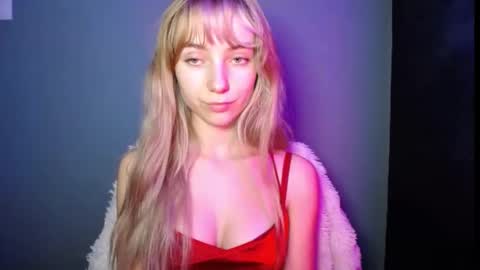 Lucy online show from December 3, 2025, 8:18 pm