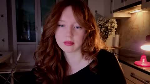 Lucia online show from November 15, 2025, 5:20 pm