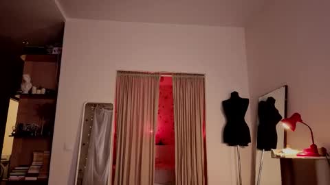 Lucia online show from January 14, 2026, 5:29 pm