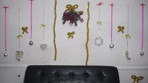 LuciaMi online show from December 25, 2024, 1:53 am