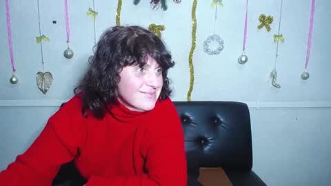LuciaMi online show from December 27, 2024, 6:53 pm