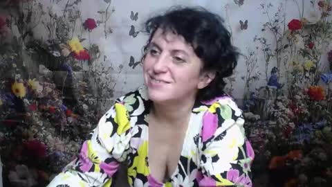 LuciaMi online show from October 8, 2025, 5:54 pm