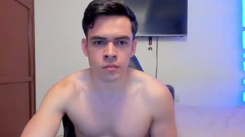 Lucian Gomez online show from September 20, 2025, 10:33 pm