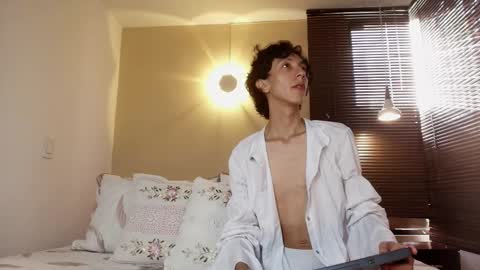 Lucian Morel S online show from October 28, 2025, 12:09 pm