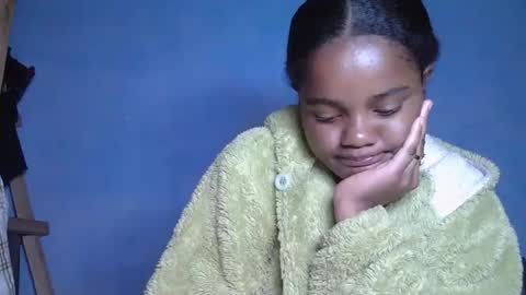 luciana012 online show from September 22, 2025, 6:21 pm