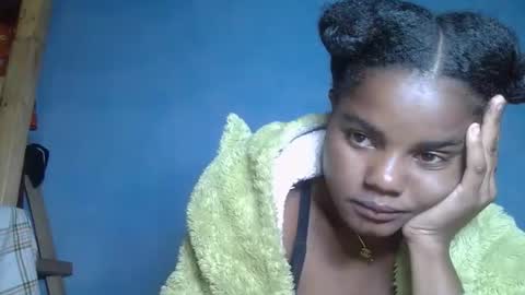 luciana012 online show from September 25, 2025, 3:38 pm