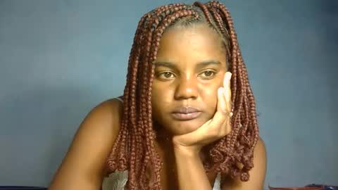 luciana012 online show from September 30, 2025, 7:08 pm