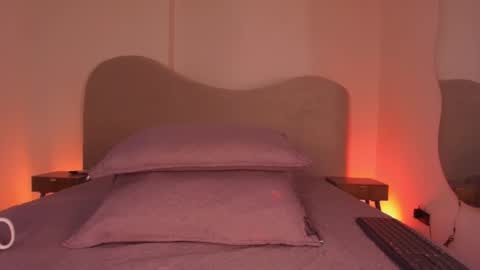 instagram luciana417  online show from February 4, 2026, 3:12 am