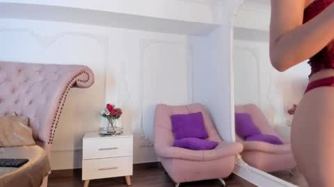 Luciana online show from September 30, 2025, 8:25 pm