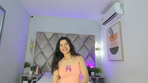 Luci  online show from March 10, 2025, 11:42 am