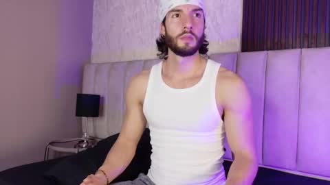 Luciano online show from September 25, 2025, 10:57 pm