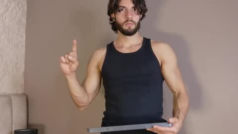 Luciano online show from October 25, 2025, 9:42 pm