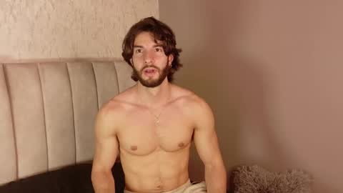 Luciano online show from October 31, 2025, 9:05 pm