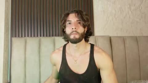 Luciano online show from November 8, 2025, 8:51 pm