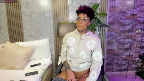  lucia wallace  online show from July 11, 2026, 11:17 pm