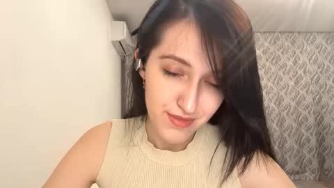 Mary online show from November 2, 2025, 7:16 pm