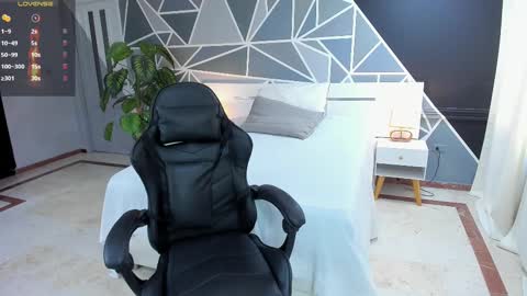 Snapshot of lucifer_dauhgter chatting on February 19, 2025, 2:12 pm Lucy online show from February 19, 2025, 2:12 pm