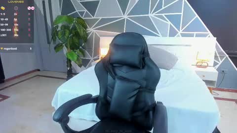 Snapshot of lucifer_dauhgter chatting on February 28, 2025, 5:37 pm Lucy online show from February 28, 2025, 5:37 pm