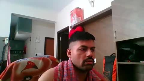 luciferdustin online show from April 19, 2026, 6:46 am