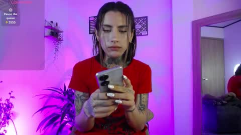 luciiana online show from December 23, 2024, 3:12 pm