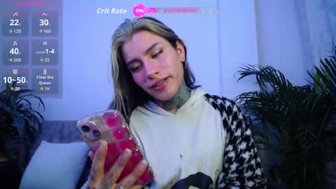 luciiana online show from September 29, 2025, 9:03 am