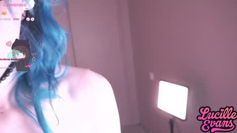 Snapshot of lucille_evans chatting on January 24, 2025, 6:46 am Lucy UwU online show from January 24, 2025, 6:46 am