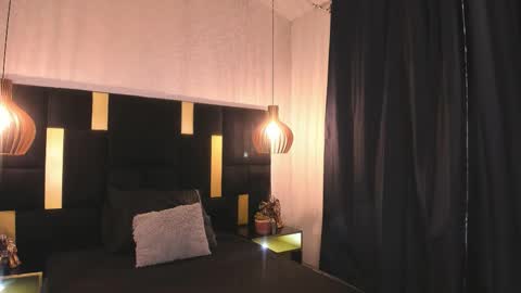 Snapshot of lucio__fox chatting on February 1, 2026, 12:15 pm Lucio online show from February 1, 2026, 12:15 pm